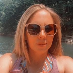 Meet your Posher, Whitney